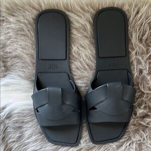 Zara oh so chic pool sandals